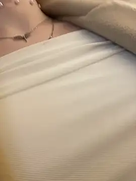 AngelinaTous - I'll show my ass+spank you 5 times🍑