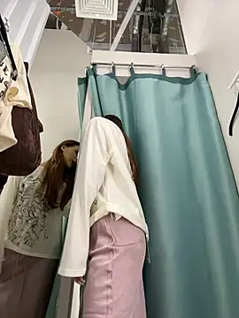 LilluKatten - OPEN CURTAIN + COMPLETELY NAKED! 👀