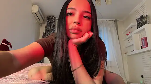 Hannah_xBaby - shake ass 😍