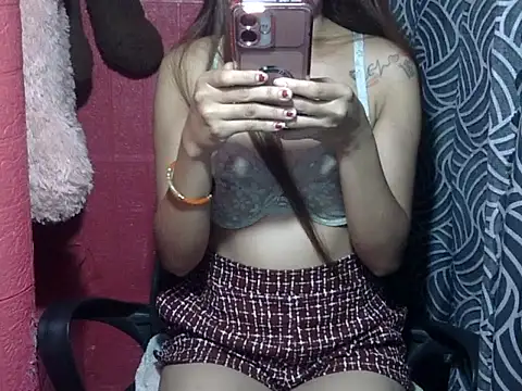 Horny_WetPussy - naked + spank ass+twerk