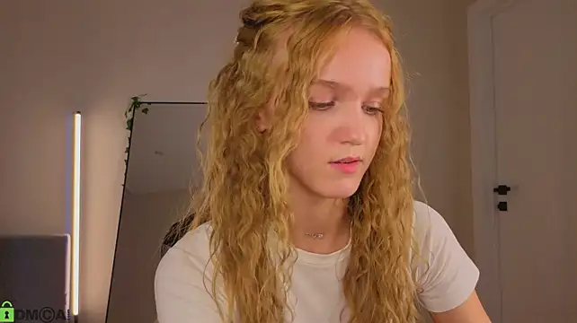 Sue_dream - crush your ass