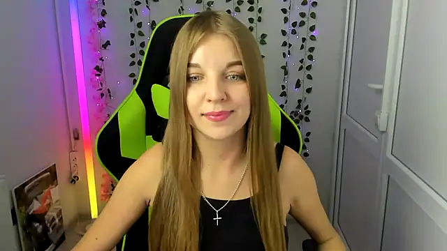 LuckyKinsley - Teasing dance