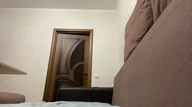 Violla_Gradcen - Softly slap my boobs💛
