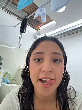 MeggyMae_ - show my pussy + rub clit