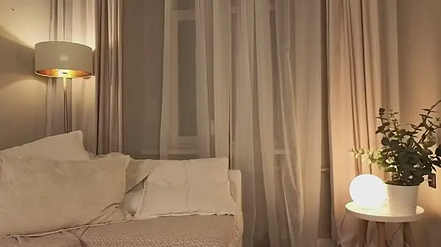 CassieCool - Massage my tits in top