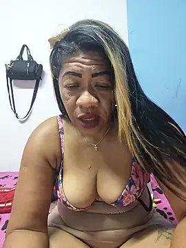 Tocameamor - Meter plug anal en mi culo