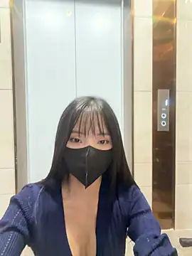 Xiao-Lin - 电梯口脱上衣直播5分钟/启动炮机