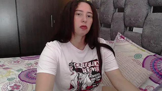 Sara_hott_1 - show squirt