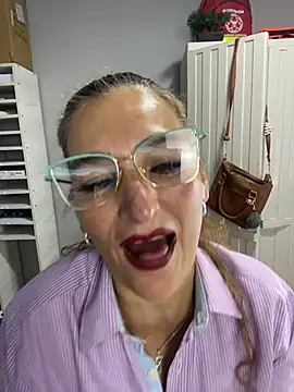 JennaMilf_ - STRIP ME COMPLETELY IN MY OFFICE