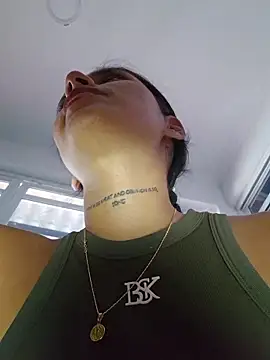 Lorena_Mcfly - Domi ON MY CLIT x5min + plug anal 🌸
