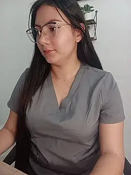 Mia_nala - completely naked, masturbating in secret