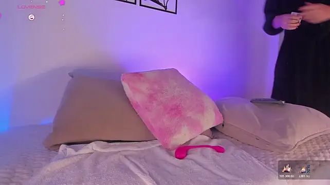 777AylinZ - 💕 Tip 50 and receive a sweet surprise