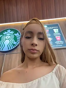 Isabella-gaviria - PANTY OFF IN THE MALL + FINGER IN PUSSY
