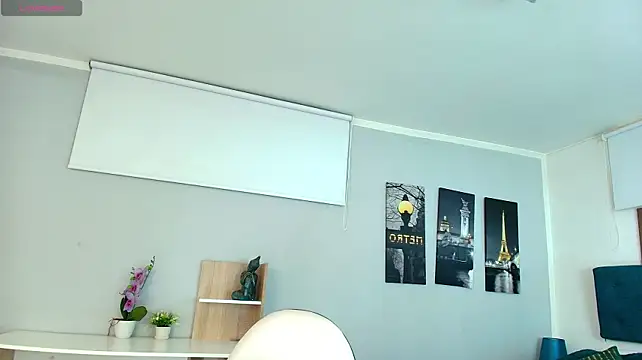 Linda_morgan1 - GLASS DILDO IN PUSSY