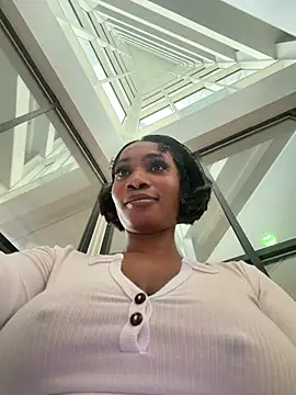 ___Nessa - Fuck pussy hard til squirt public