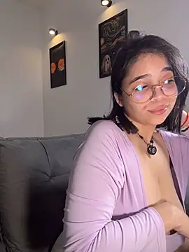 Tati_reyess - be naked and touch yourself