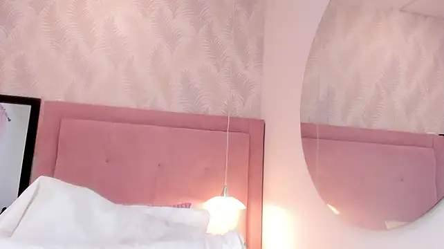 KarolyneLune - PUSSY CREAMY + DEEP FINGERS