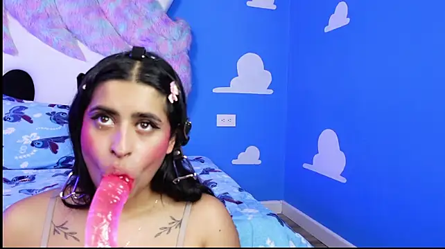 Miss___anya - ruin my make-up with too lots saliva