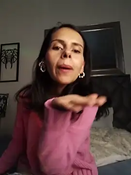 Bianca_Sweetie - Show boobs, pinching nipples, Oil them