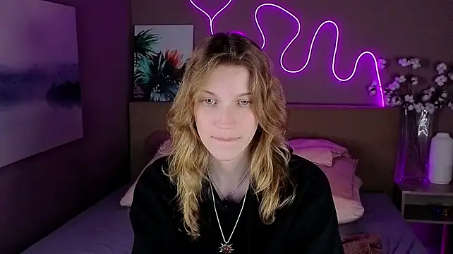 Emily_Cartex