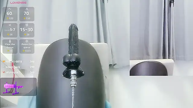 Mya8860 - 寂寞少妇老公不在受不了，进来让你为所欲为。水多多，控制炮机3分钟