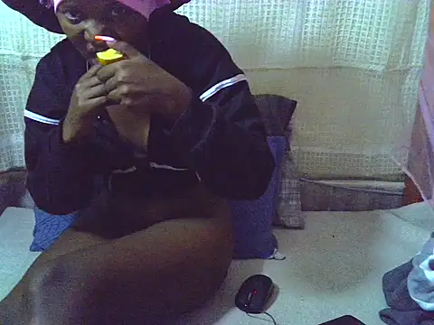 EnchantedVee - show me some love daddy