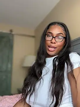 CandyLuxxxx - Hi Candy. Vid last tip