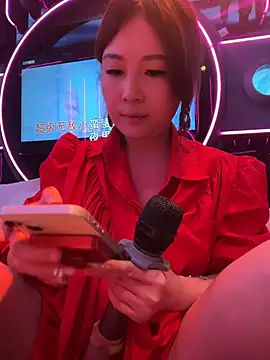 Lola666999 - 完成任务坐异性大腿