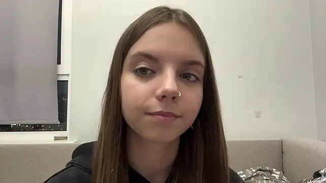 LisaPorse - show collarbones + cute wink