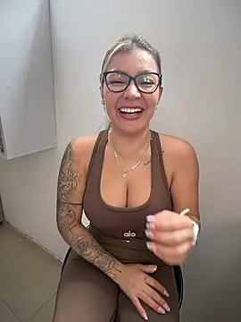 DIANITA_1988 - ñsquirt naked baño gym 💦💦😈