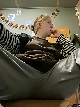 Cinnabon_ - MAKE MY PUSSY WET AT MY WORK