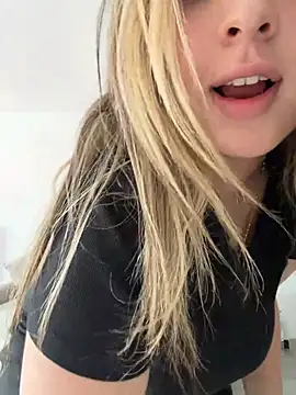 Cloee_Rainbow1 - Boobsjob with oil 💦🍒🍆🍒💦🥵