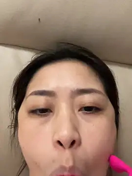 Xinyue-888 - 大黑牛控制一分钟