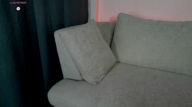 Likeornot - suck fingers saliva play close