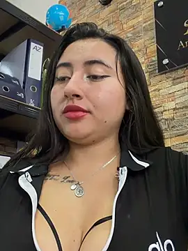 _Sarah-Office1 - Time squirt OMG:dancing: