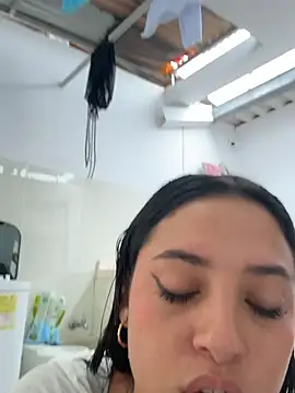 MeggyMae_ - show my pussy + rub clit