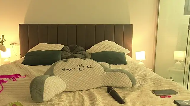 DianaaLight - Masturbate pussy