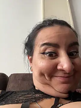 Abril_Luv - Show squirt lush ass control 3 min