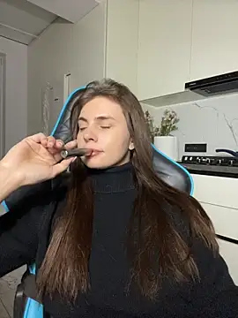 CurlyLara - Pussy fingering + video LT