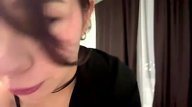 Milana_lune - doggy pose