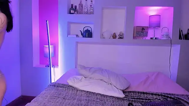 Zoe_Lynch_