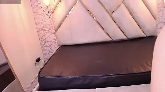 Tiffanyy_mendez - Dildo inside my pussy