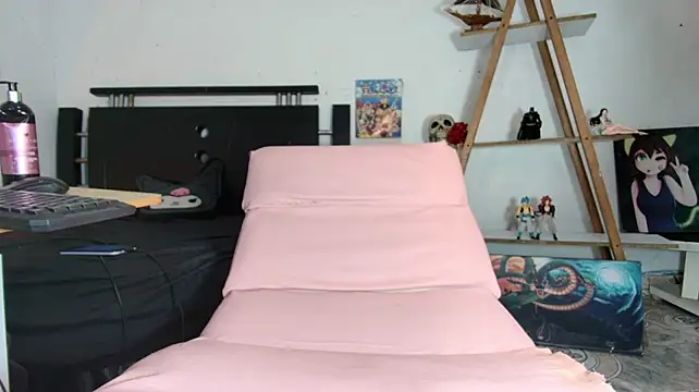 Chirlleyy - suck nipples and saliva