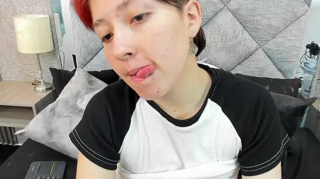 EllenJordan__ - rub pussy in doggy (●'◡'●)