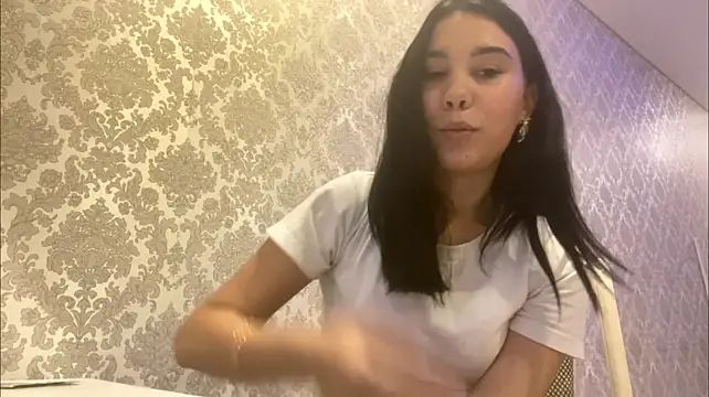 Nolli_Heily - tease with boobs