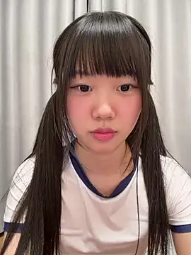 Xinyu789 - 全裸五分钟