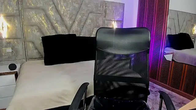 Kysha_Lipss - RIDE DILDO