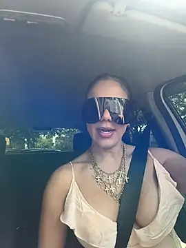 ViolettLuxe - I Moan When My vibrator is on 😉