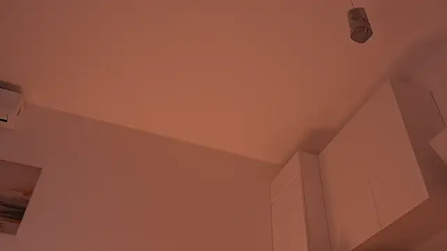 Miablueye - Jerk off om the headstand