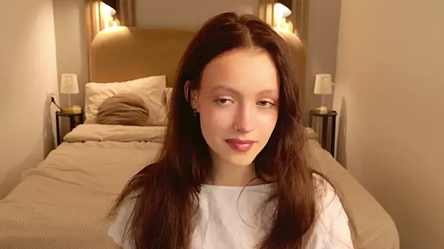 SallyPinkman - shake ass in doggy pose